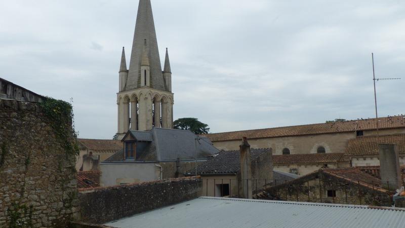 Grange - 100 m² - 2 pièces