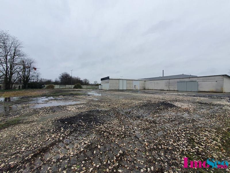 Terrain industriel - 1 428 m²