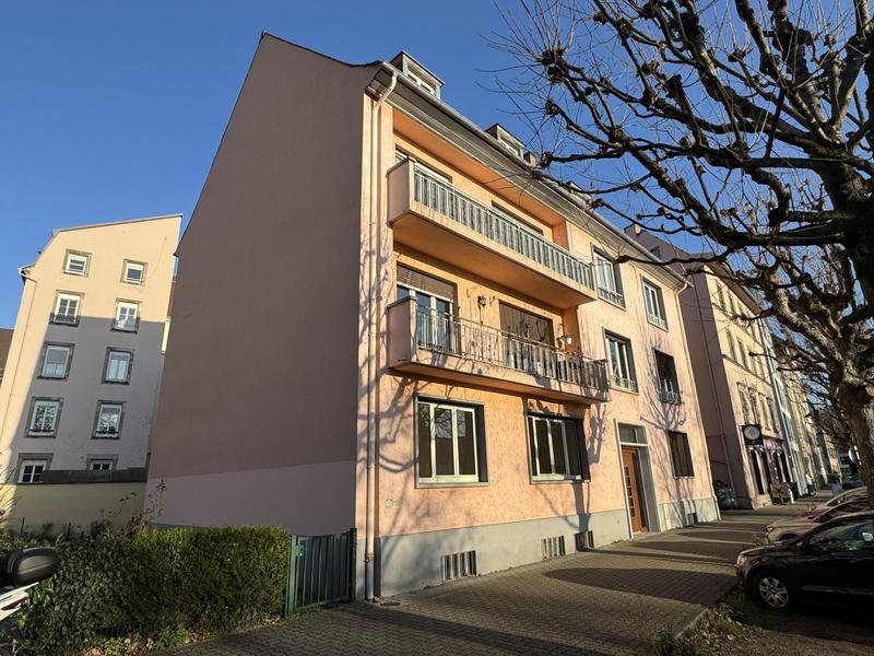 Appartement - 85 m² - 3 pièces