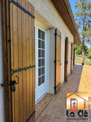 Maison traditionnelle - 137 m² - 5 pièces