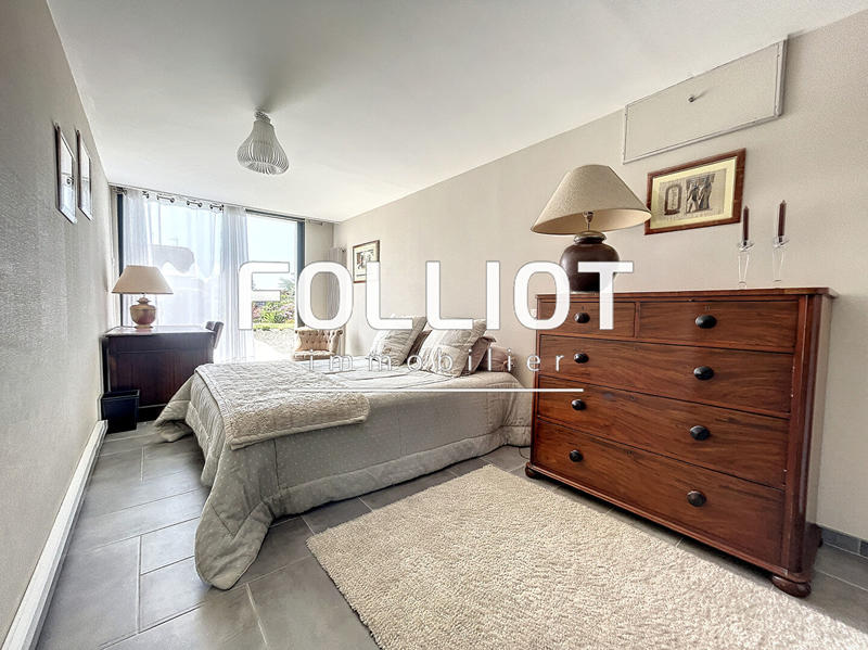 Maison - 286 m² - 7 pièces