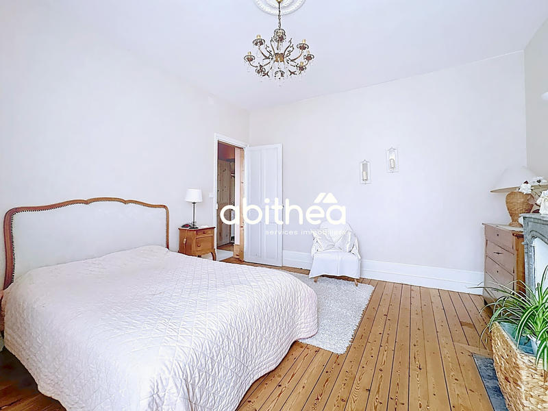 Maison - 186 m² - 6 pièces