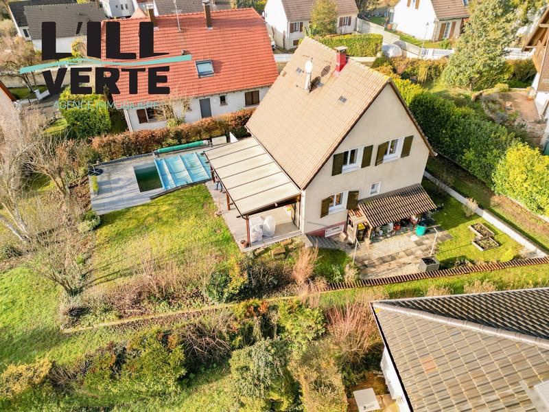 Maison - 90 m² - 5 pièces