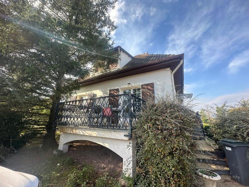 Maison - 148 m² - 6 pièces