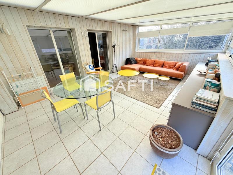 Maison - 364 m² - 12 pièces