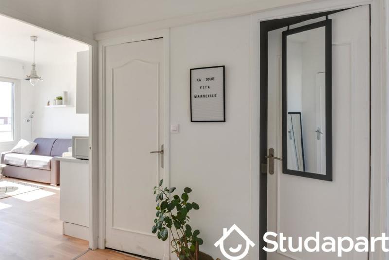 Chambre - 12 m² - 1 pièce