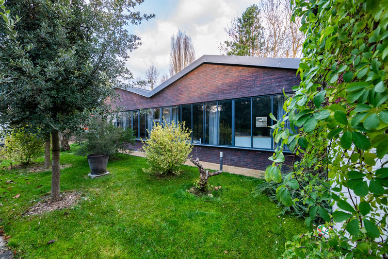 Maison - 389 m² - 10 pièces