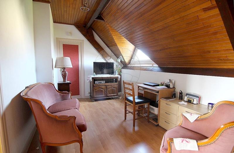 Maison - 137 m² - 6 pièces