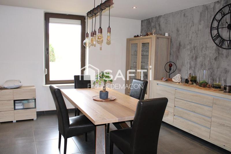 Maison - 145 m² - 5 pièces
