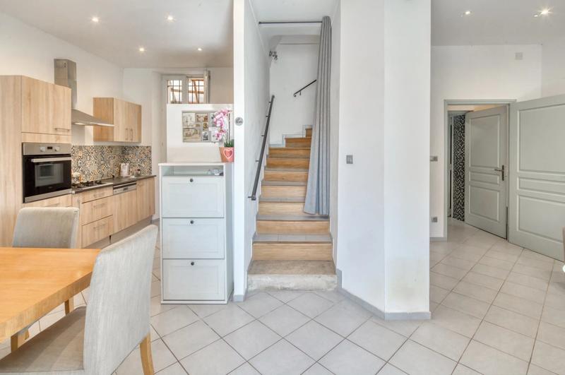 Villa - 164 m² - 6 pièces