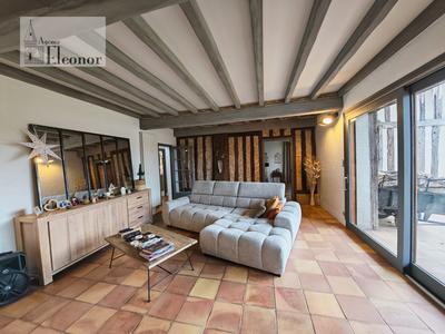 Maison ancienne - 231 m² - 10 pièces