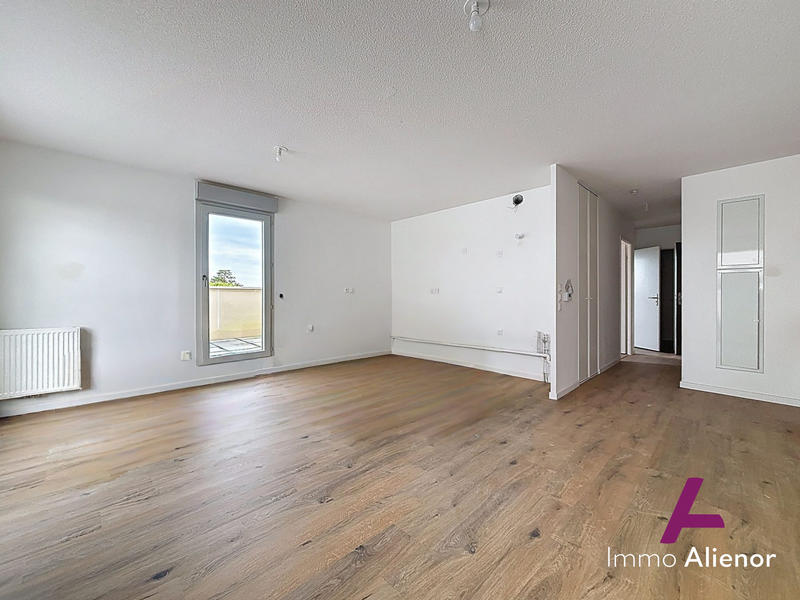 Appartement - 94 m² - 5 pièces