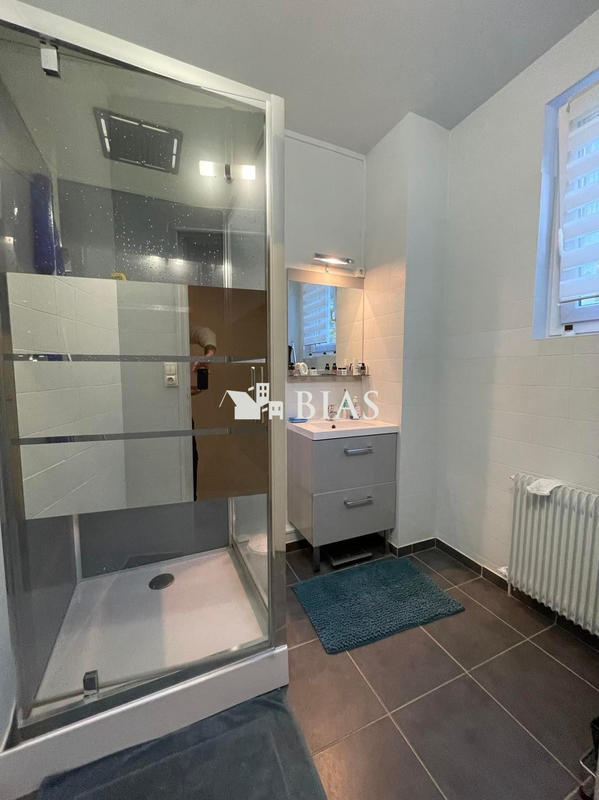 Maison - 97 m² - 5 pièces