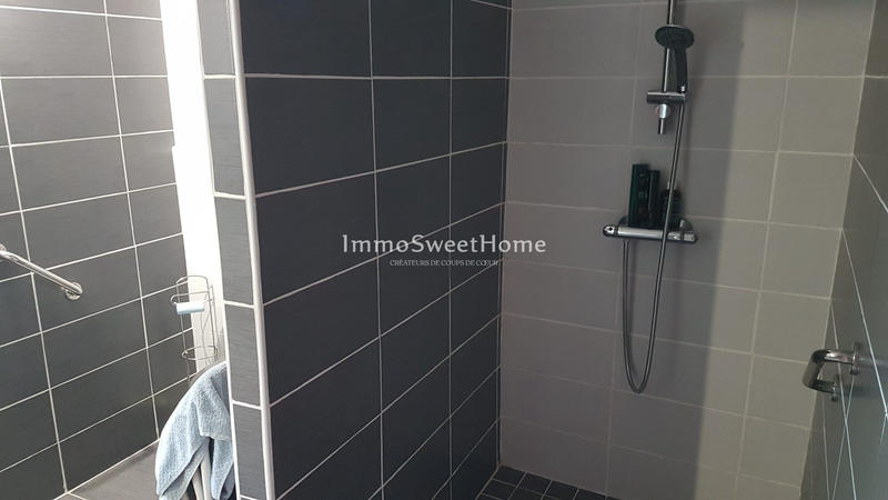 Villa - 201 m² - 7 pièces