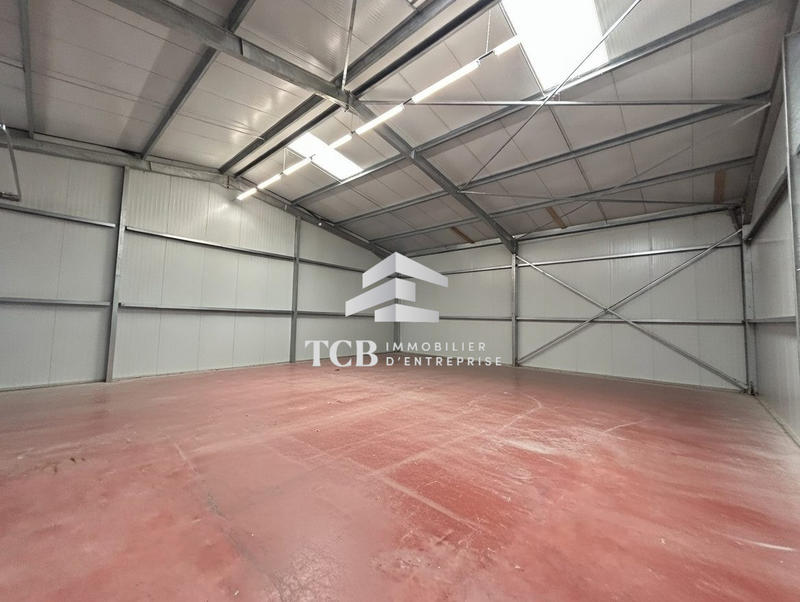 Local d'activités - 200 m²