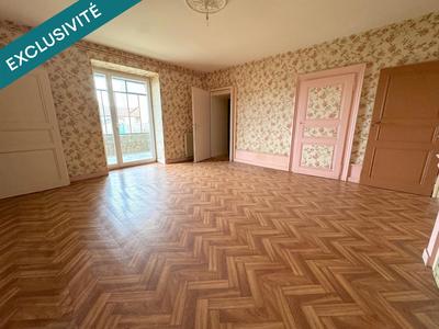 Maison - 245 m² - 9 pièces