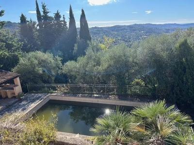 Maison - 151 m² - 6 pièces