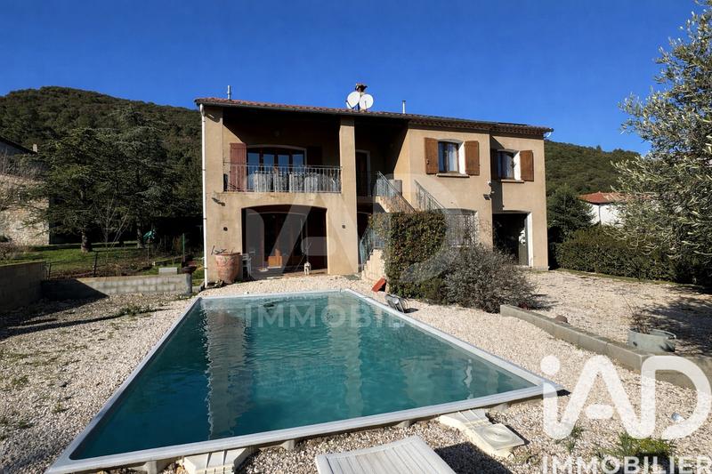 Maison - 157 m² - 6 pièces