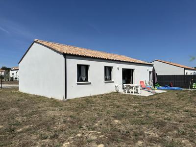 Maison - 77 m² - 4 pièces