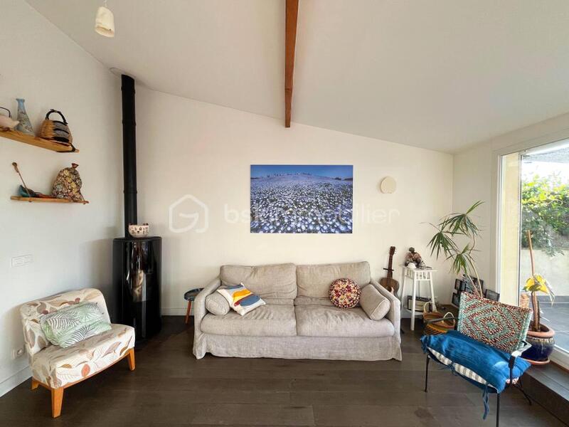 Maison - 210 m² - 6 pièces