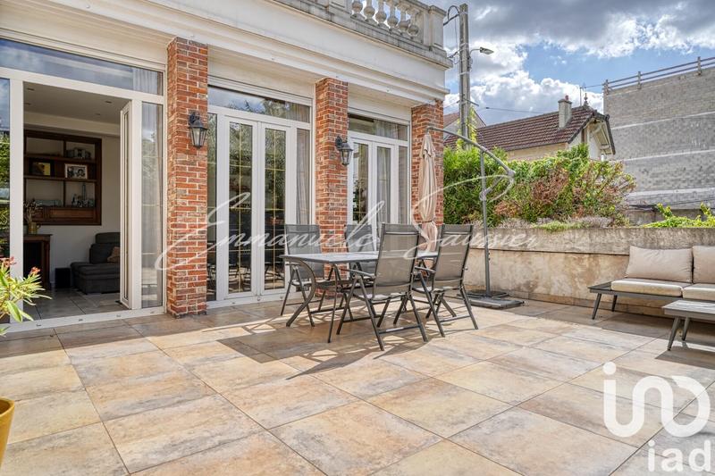 Maison de maîtres - 223 m² - 10 pièces