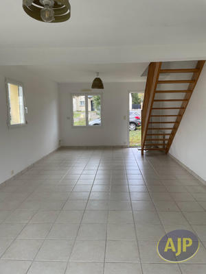 Maison - 86 m² - 4 pièces