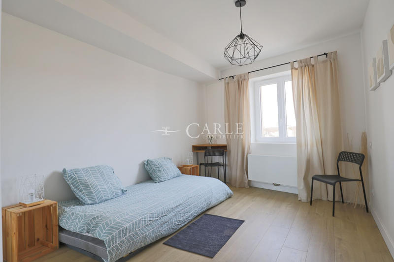 Appartement - 153 m² - 6 pièces