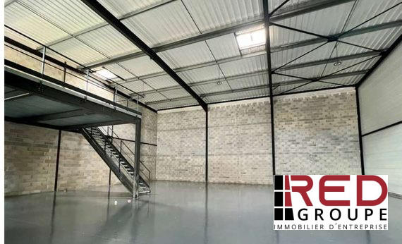 Entrepôt - 368 m²