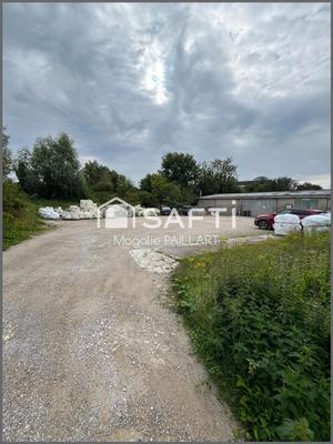 Local commercial - 6 606 m² - 95 pièces