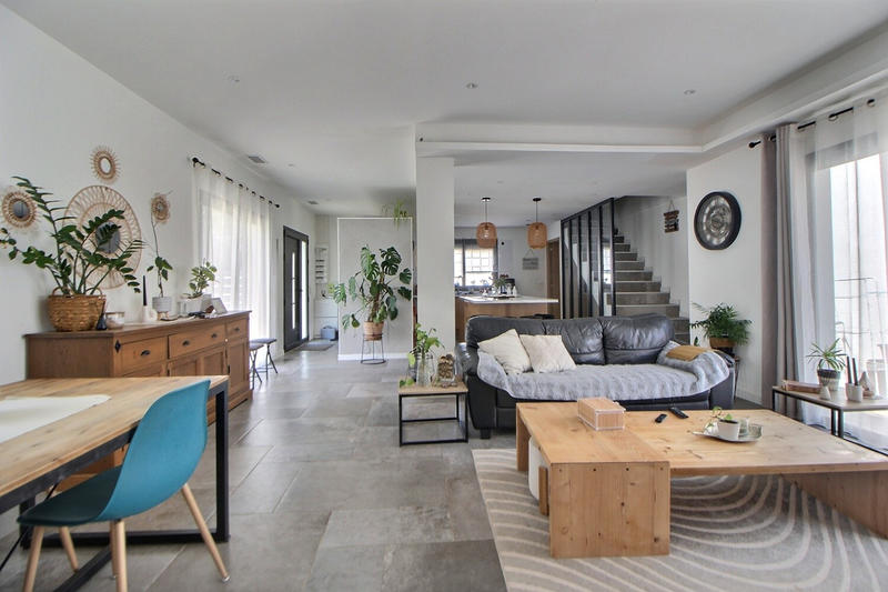 Maison - 175 m² - 5 pièces