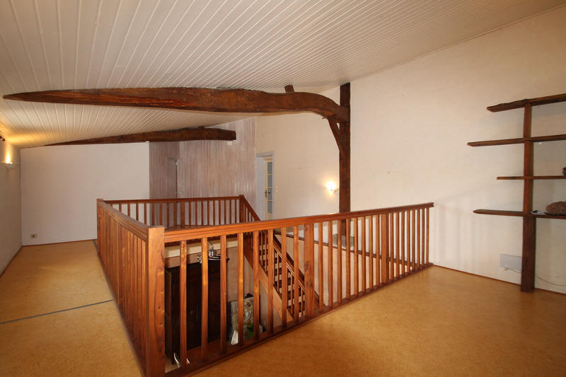 Maison - 268 m² - 8 pièces