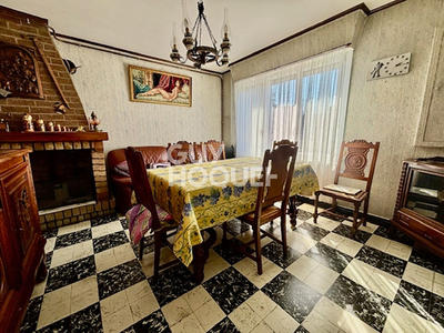 Maison - 79 m² - 5 pièces