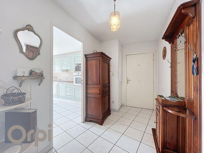 Appartement - 74 m² - 3 pièces