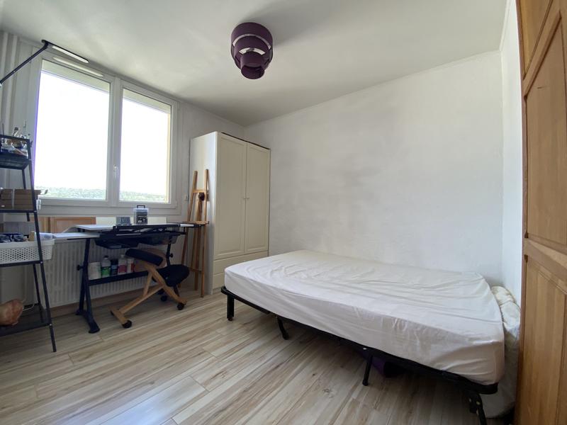 Appartement - 81 m² - 4 pièces