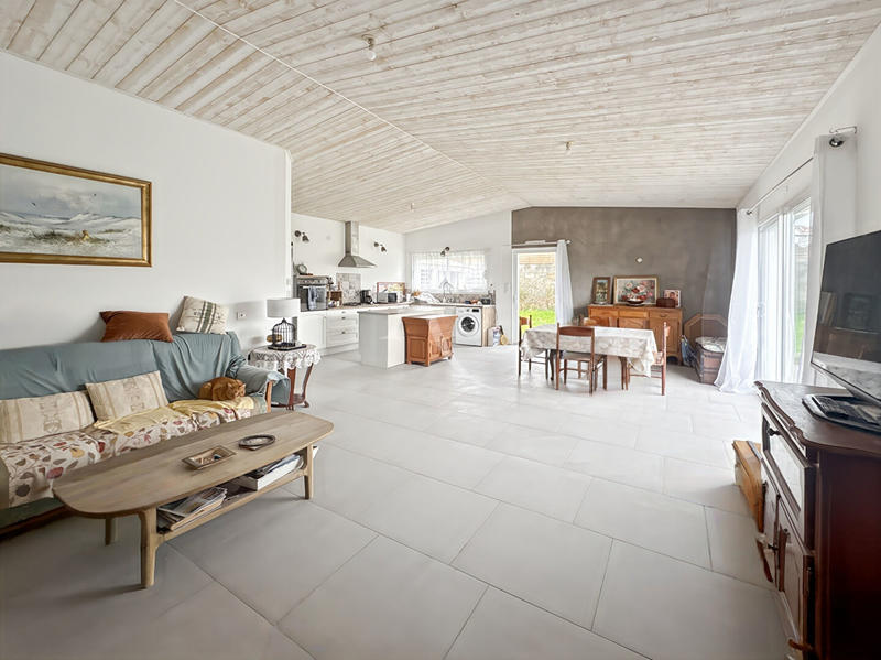 Maison - 102 m² - 4 pièces