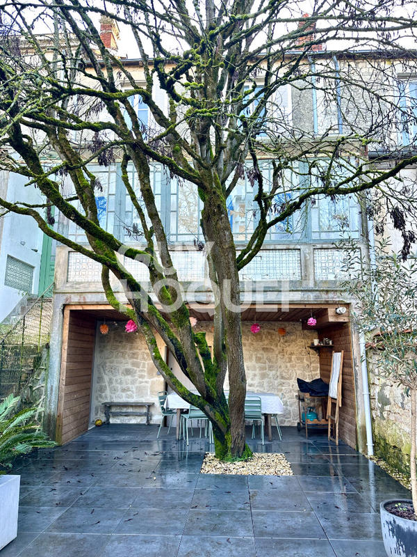 Maison - 93 m² - 5 pièces