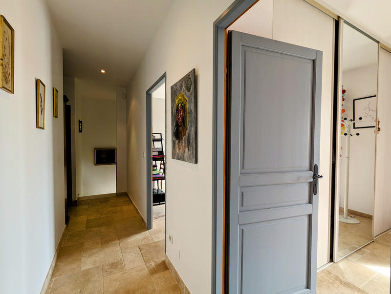 Villa - 196 m² - 6 pièces