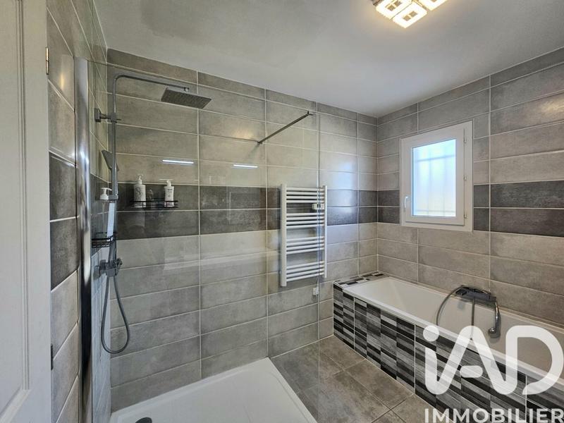 Maison - 85 m² - 4 pièces