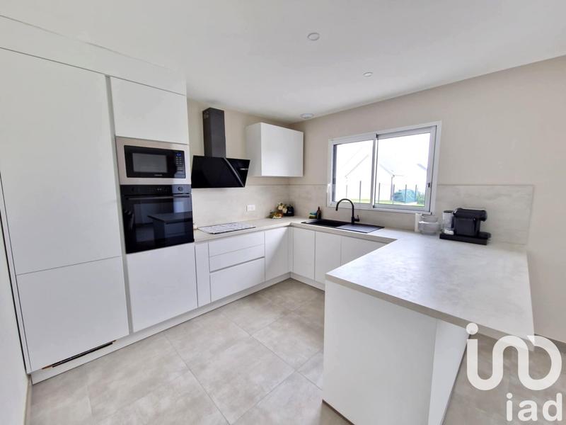 Maison - 94 m² - 5 pièces