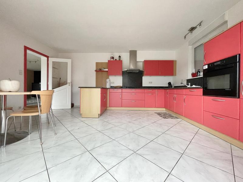 Maison - 224 m² - 8 pièces