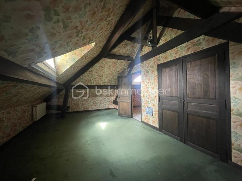 Maison traditionnelle - 169 m² - 7 pièces