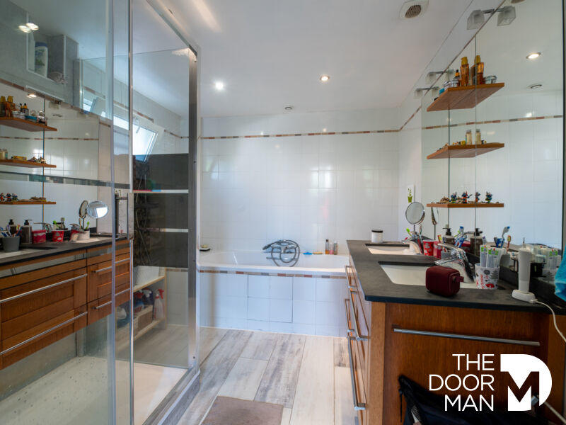 Maison - 138 m² - 6 pièces