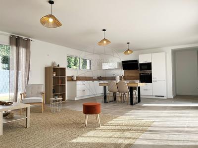 Maison - 143 m² - 5 pièces