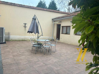 Maison ancienne - 195 m² - 7 pièces