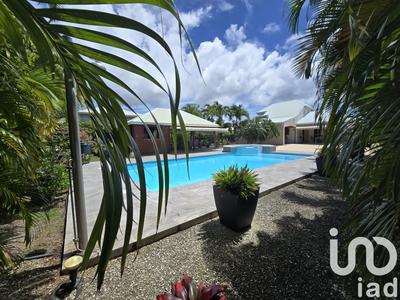 Maison - 127 m² - 5 pièces