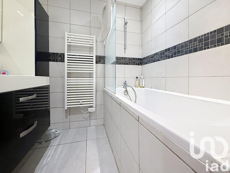 Appartement - 82 m² - 4 pièces