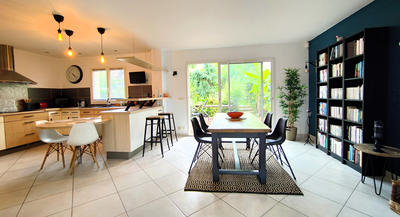 Maison - 145 m² - 7 pièces