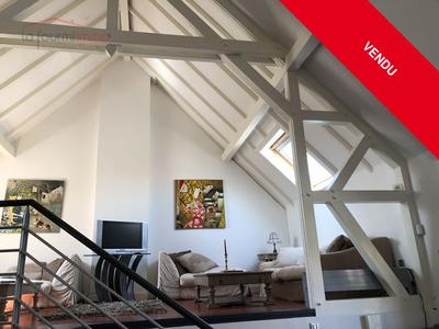 Maison - 302 m² - 10 pièces