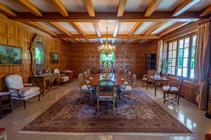 Villa - 600 m² - 8 pièces