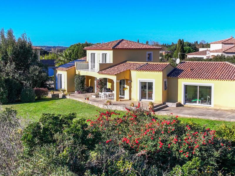 Villa - 143 m² - 5 pièces